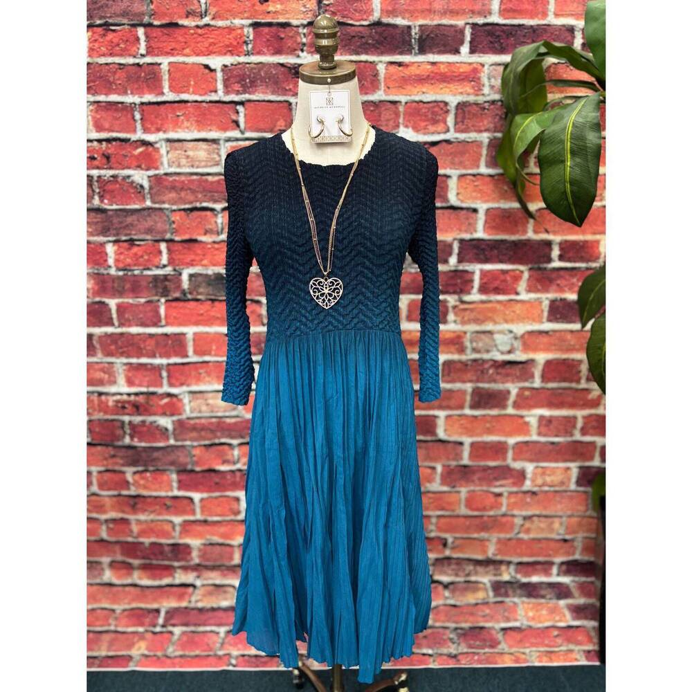 NEW VANITE COUTURE women's what day is it long sleeve midi dress in teal